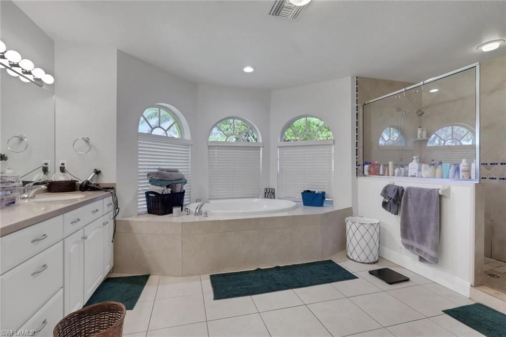 3401 SW 25th Pl , Cape Coral, FL 33914 Photo
