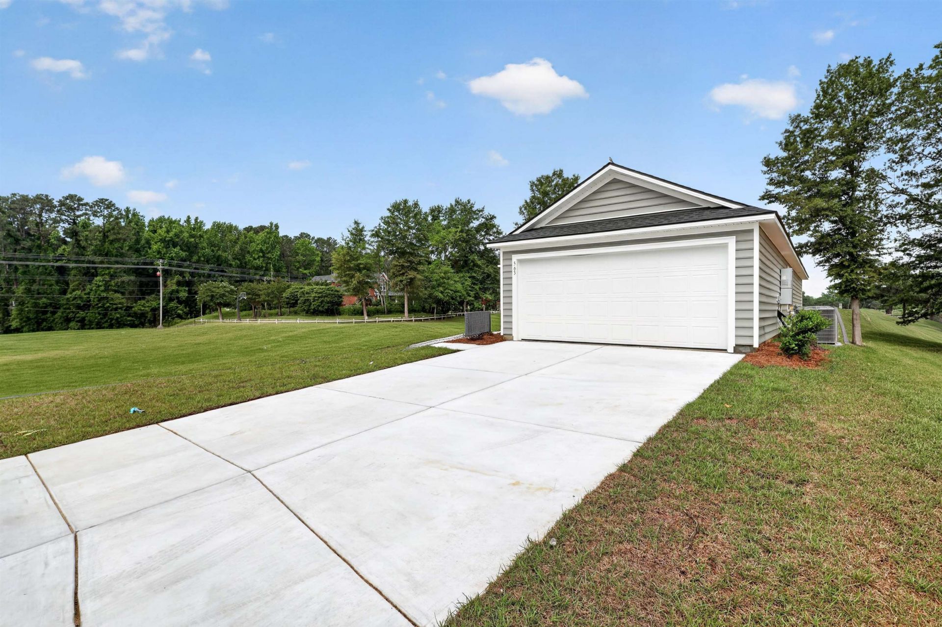 244 Pleasant Valley Dr  Photo 4