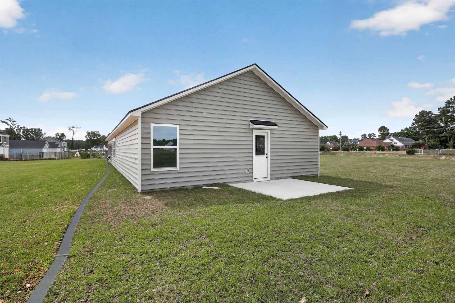 244 Pleasant Valley Dr  Photo 5
