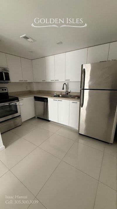 401 Golden Isles Dr , Unit 509, Hallandale Beach, FL 33009 Photo