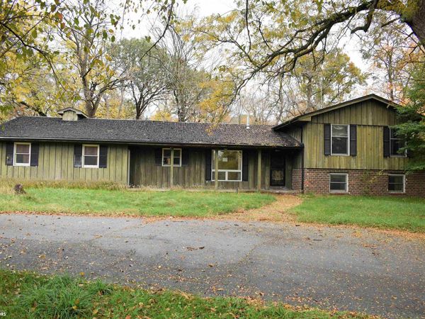2820 River Road, Iowa Falls, IA 50126