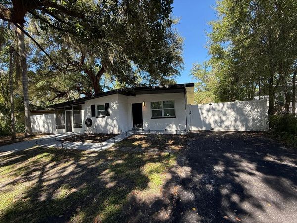 1912 E HAMILTON AVENUE , TAMPA, FL 33610