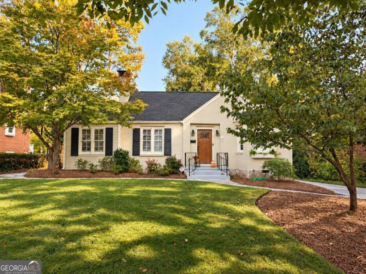 20 Clarendon Avenue, Avondale Estates, GA 30002 Main Photo
