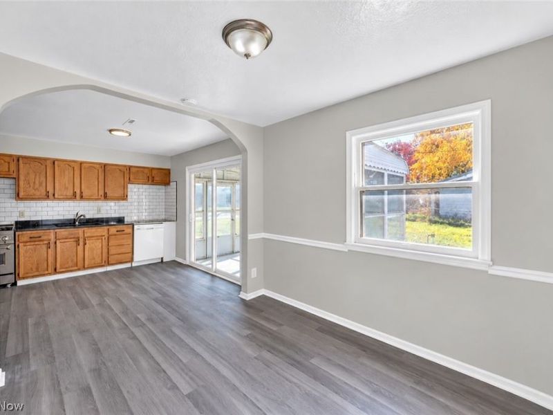 6470 Aylesworth Drive , Parma Heights, OH 44130 Photo 6