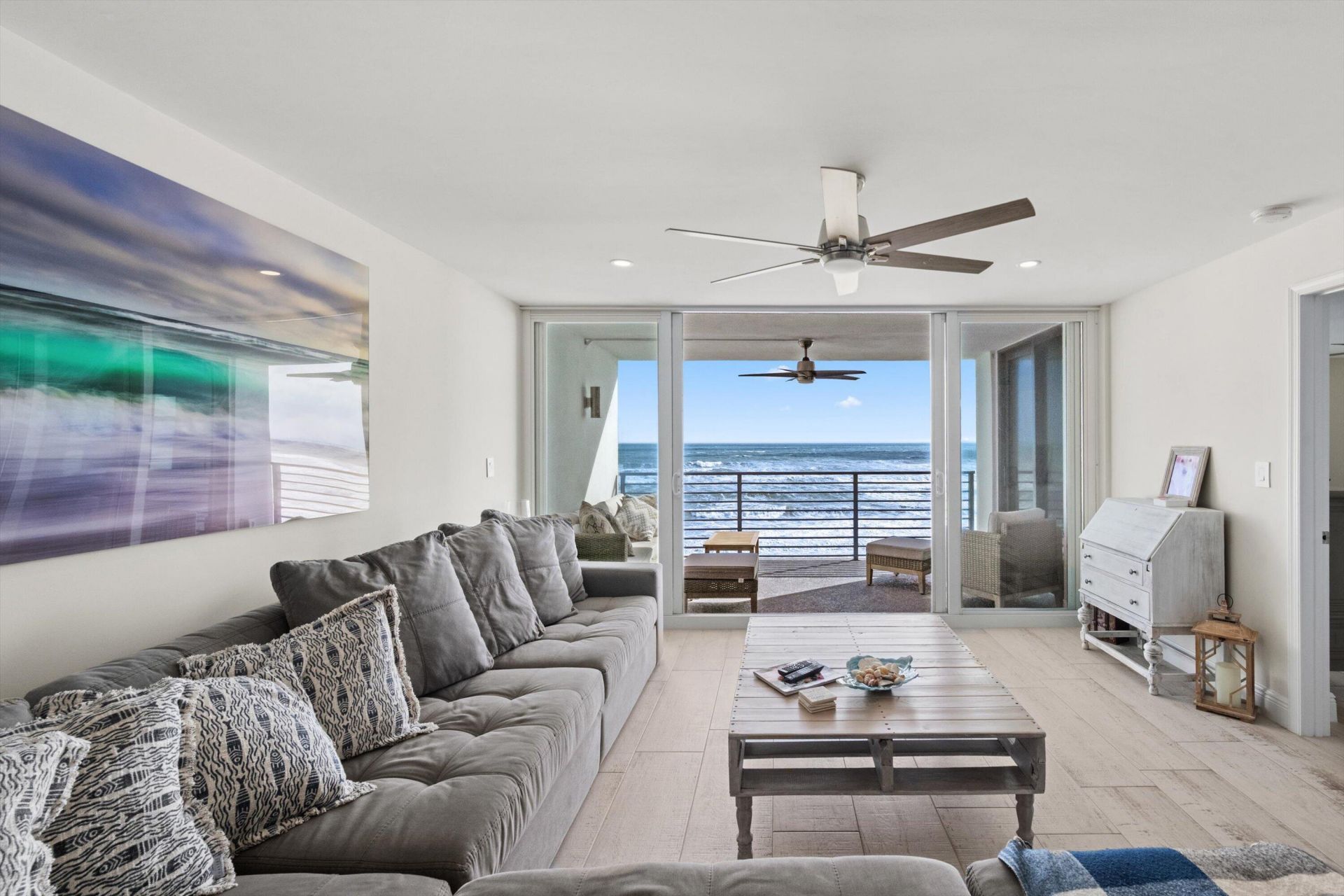 900 Ocean Drive, Unit 505, Juno Beach, FL 33408 Photo