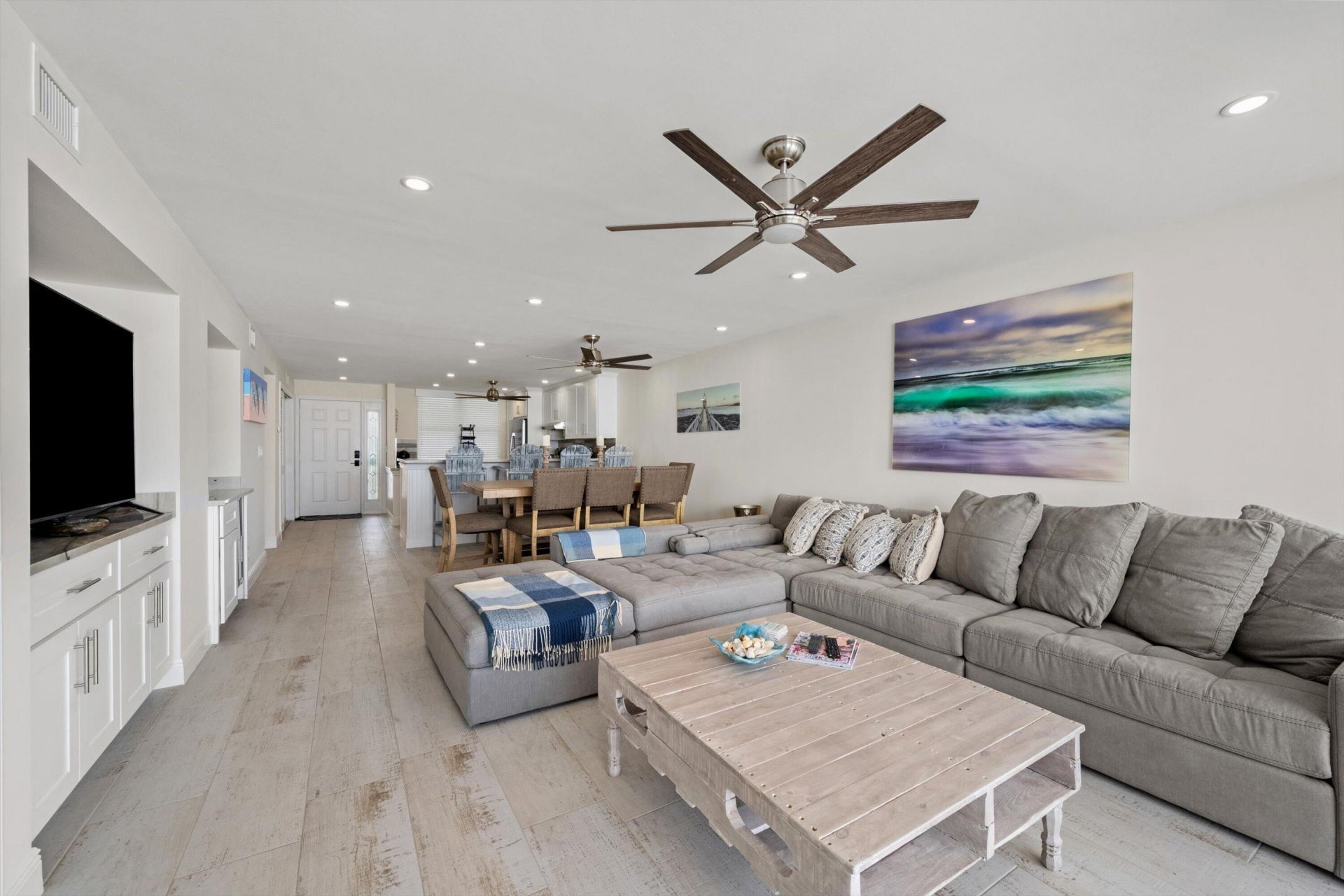 900 Ocean Drive, Unit 505, Juno Beach, FL 33408 Photo