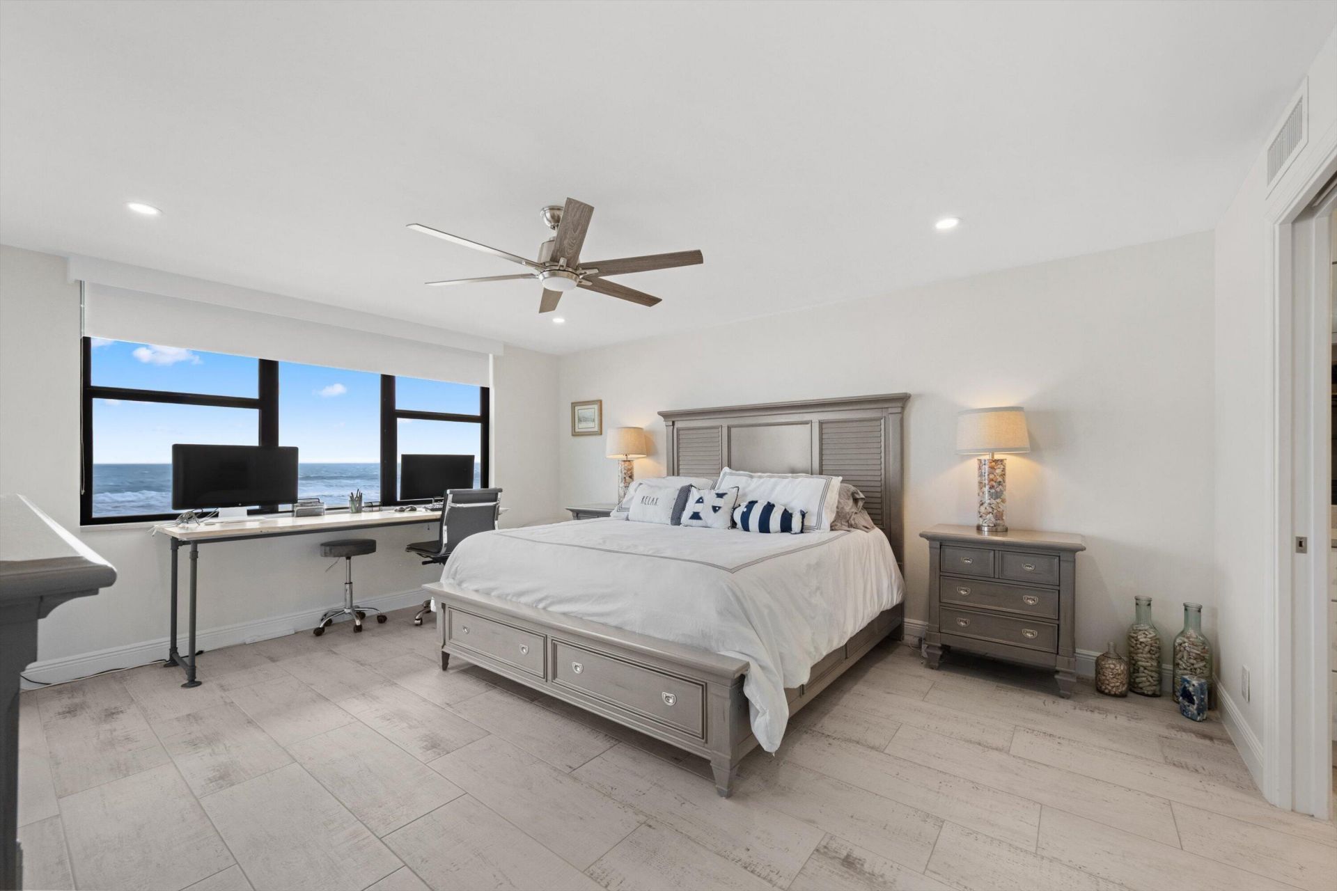 900 Ocean Drive, Unit 505, Juno Beach, FL 33408 Photo
