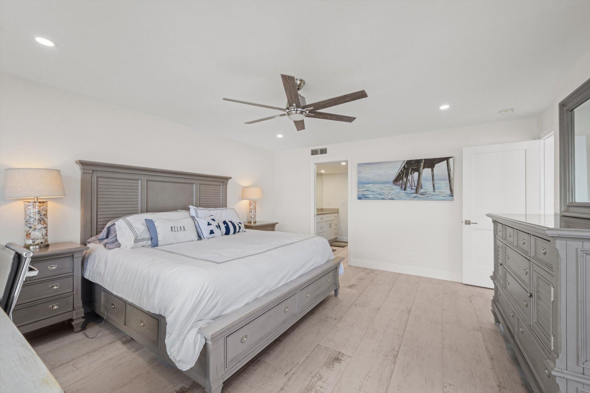 900 Ocean Drive, Unit 505, Juno Beach, FL 33408 Photo