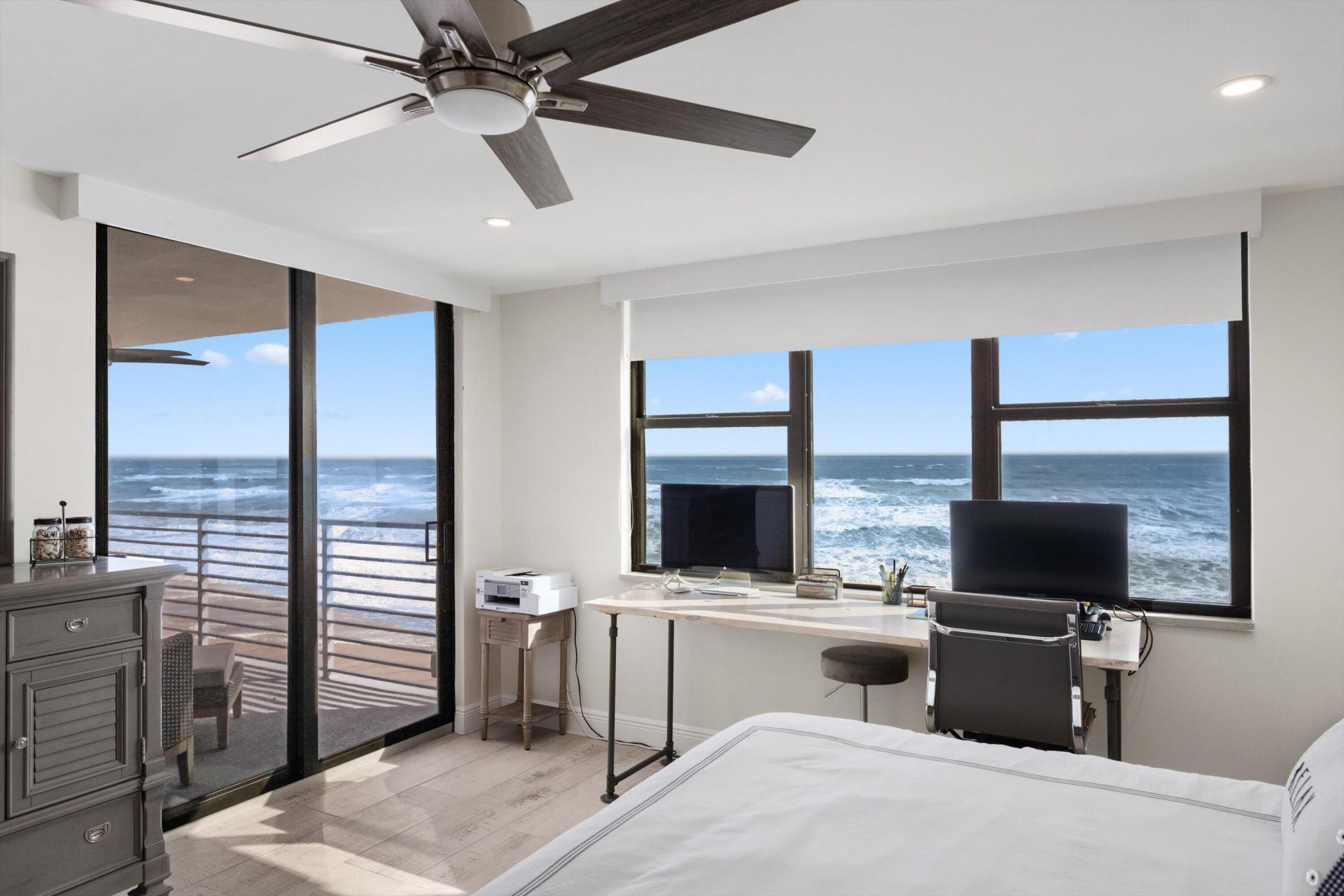 900 Ocean Drive, Unit 505, Juno Beach, FL 33408 Photo
