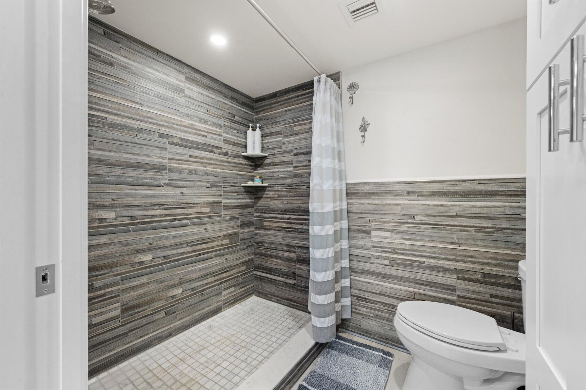 900 Ocean Drive, Unit 505, Juno Beach, FL 33408 Photo