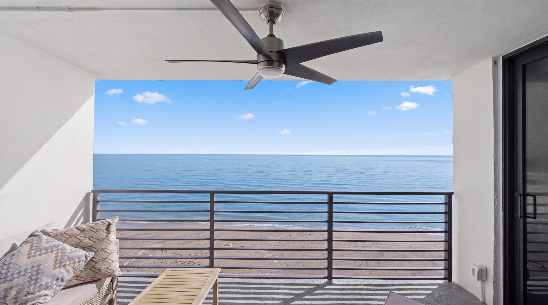 900 Ocean Drive, Unit 505, Juno Beach, FL 33408 Photo
