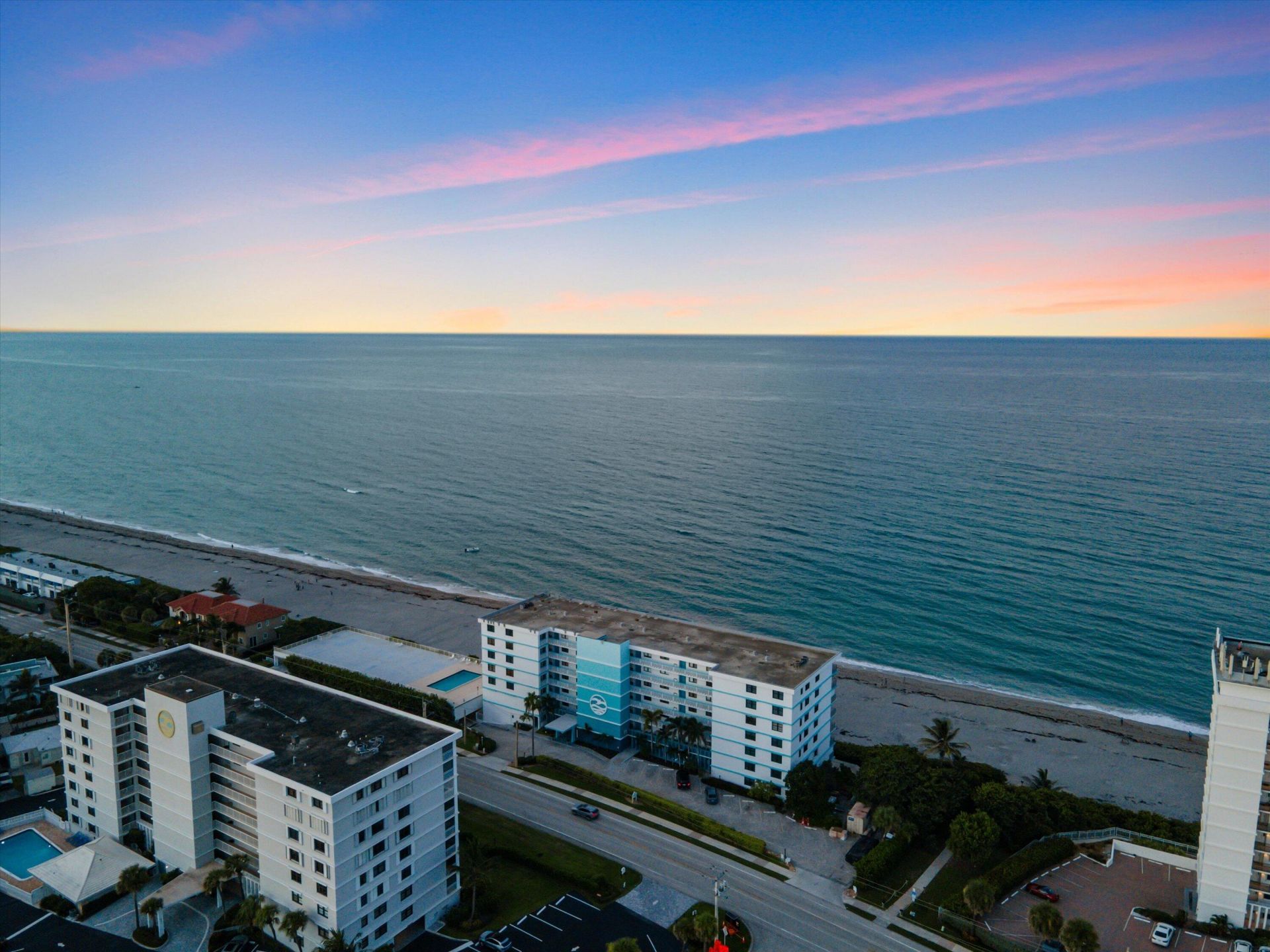 900 Ocean Drive, Unit 505, Juno Beach, FL 33408 Photo