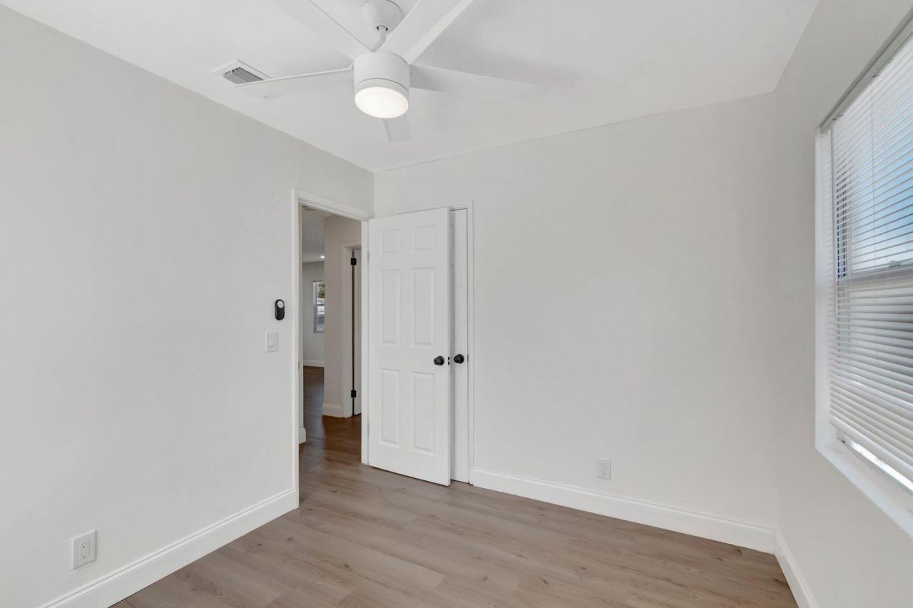 950 29th Street, West Palm Beach, FL 33407 Photo