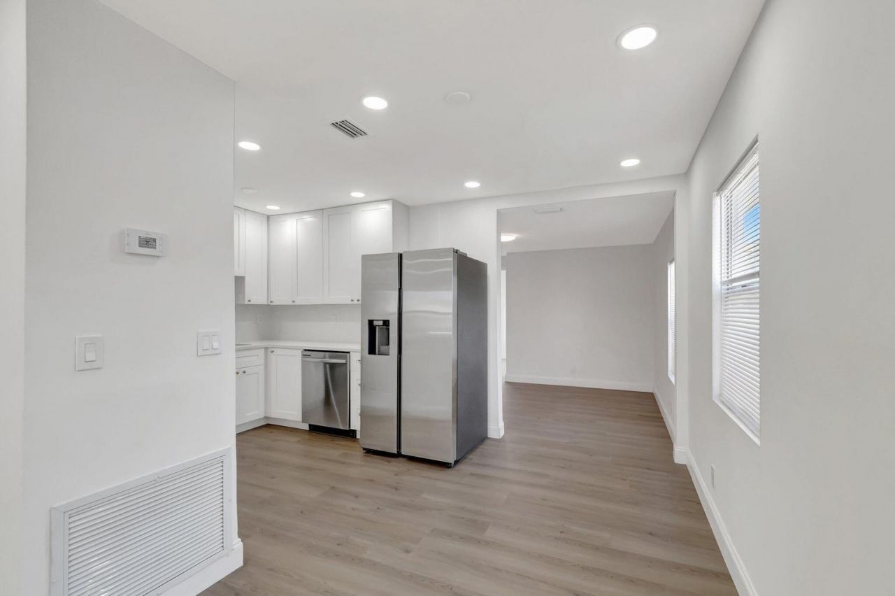 950 29th Street, West Palm Beach, FL 33407 Photo