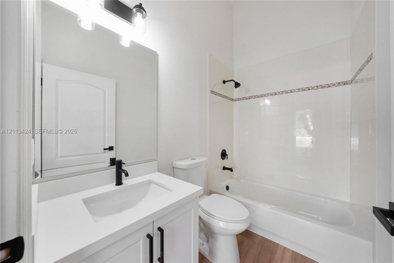 2465 SW 132nd Ter , Miramar, FL 33027 Photo