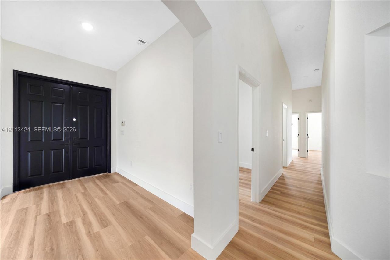 2465 SW 132nd Ter , Miramar, FL 33027 Photo