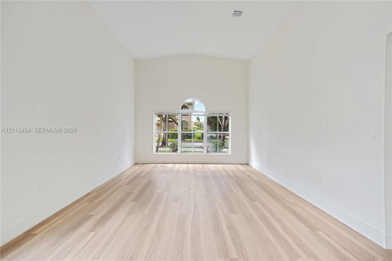 2465 SW 132nd Ter , Miramar, FL 33027 Photo