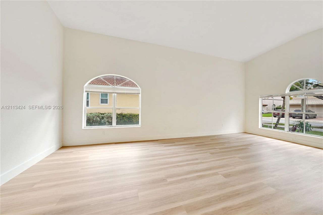 2465 SW 132nd Ter , Miramar, FL 33027 Photo