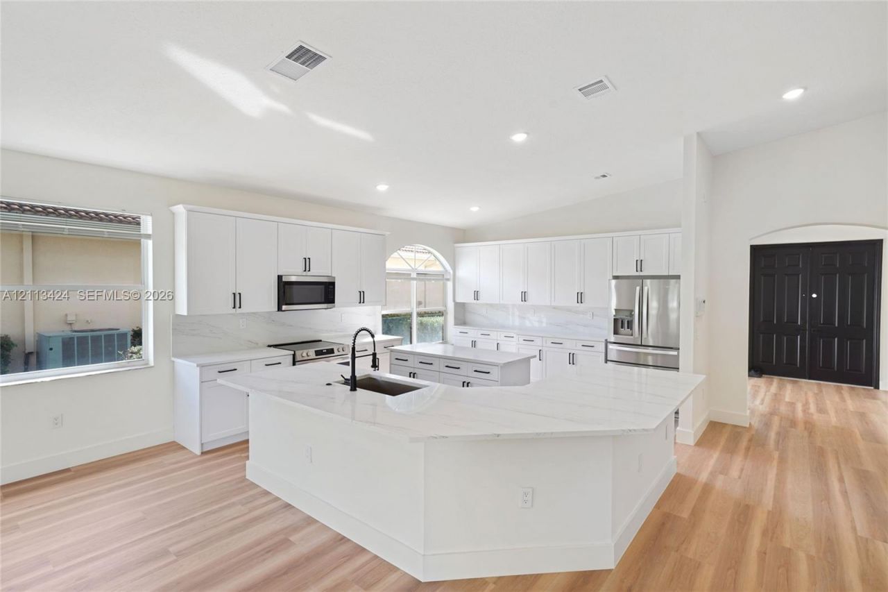 2465 SW 132nd Ter , Miramar, FL 33027 Photo
