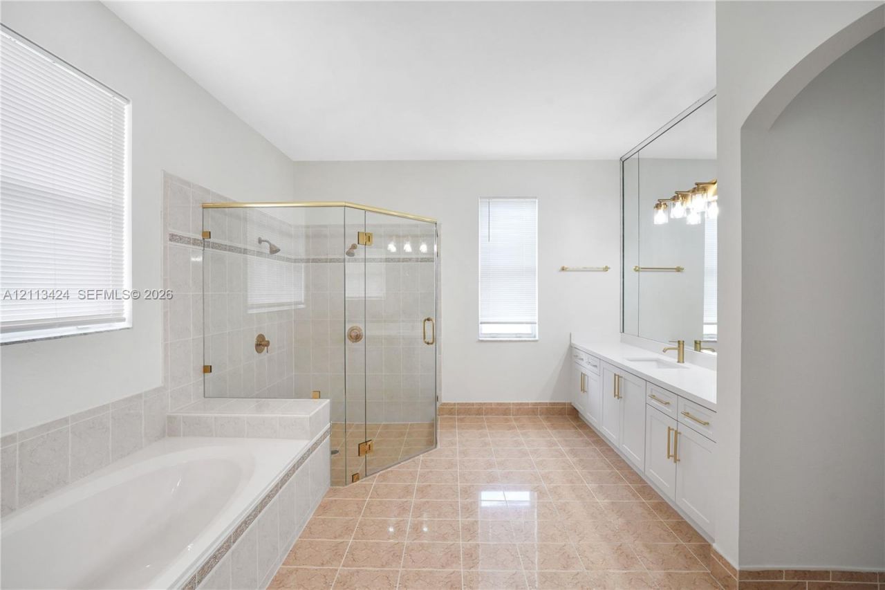 2465 SW 132nd Ter , Miramar, FL 33027 Photo