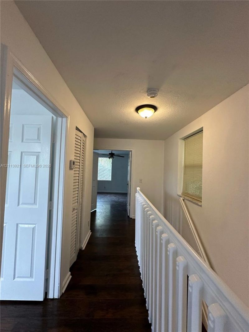 824 Summit Lake Dr, West Palm Beach, FL 33406 Photo
