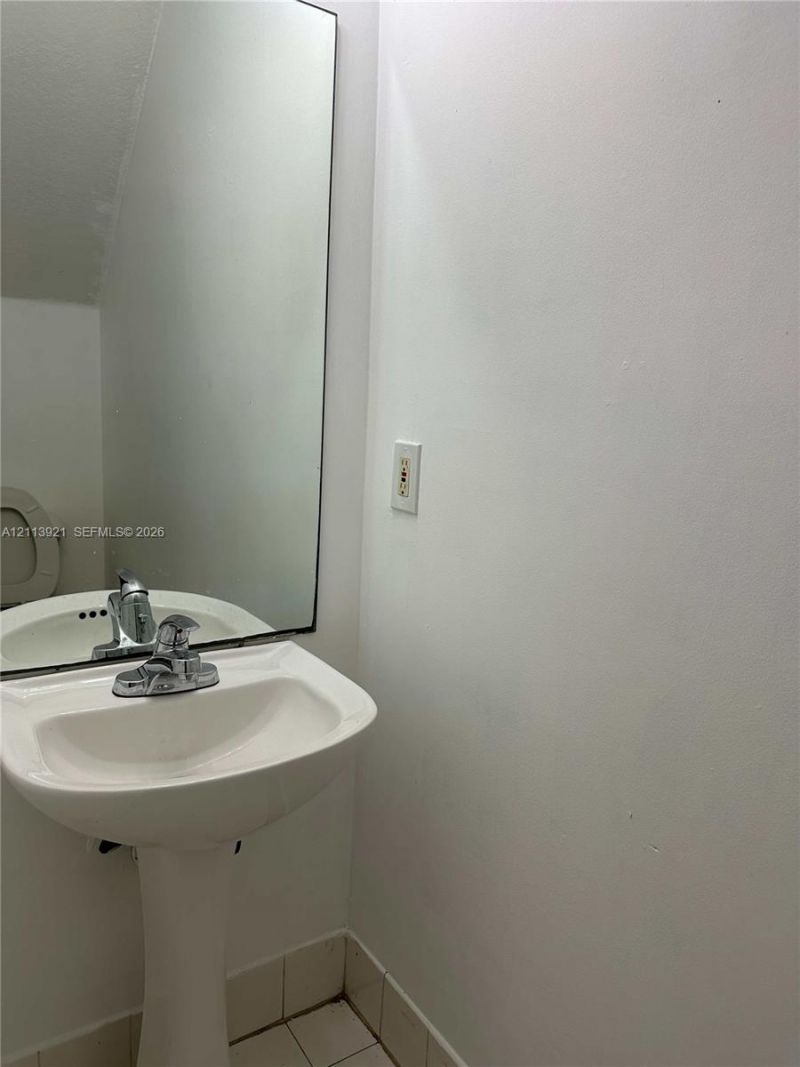 824 Summit Lake Dr, West Palm Beach, FL 33406 Photo