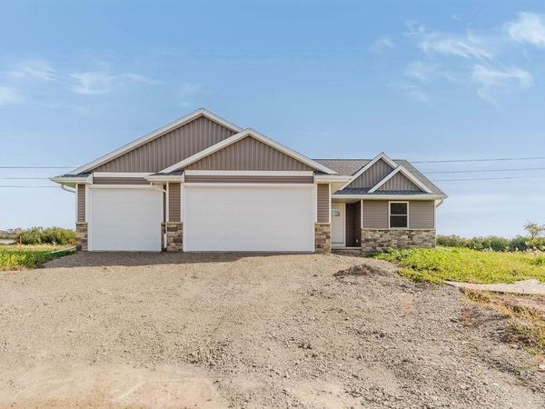 303 N 14TH AVENUE, Winneconne, WI 54986
