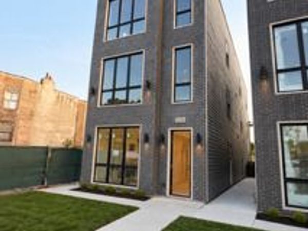 3153 W Monroe Street N, Unit 3, Chicago, IL 60612