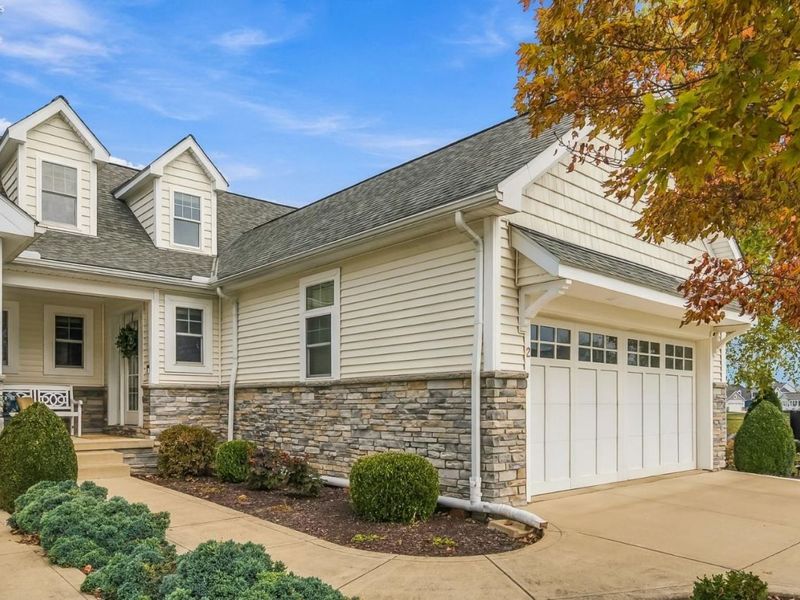 5333 Swan Drive, Unit J2, Port Clinton, OH 43452 Photo 2