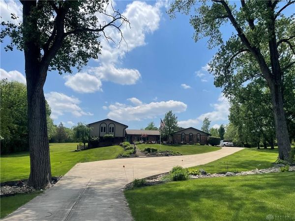 7700 Chambersburg Road, Huber Heights, OH 45424