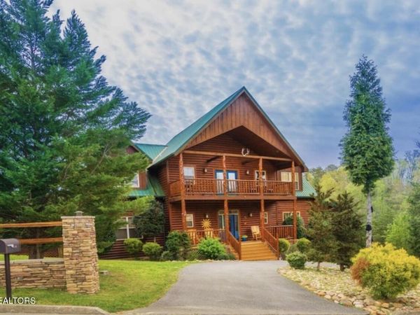 1340 Zachary Thomas , Sevierville, TN 37876