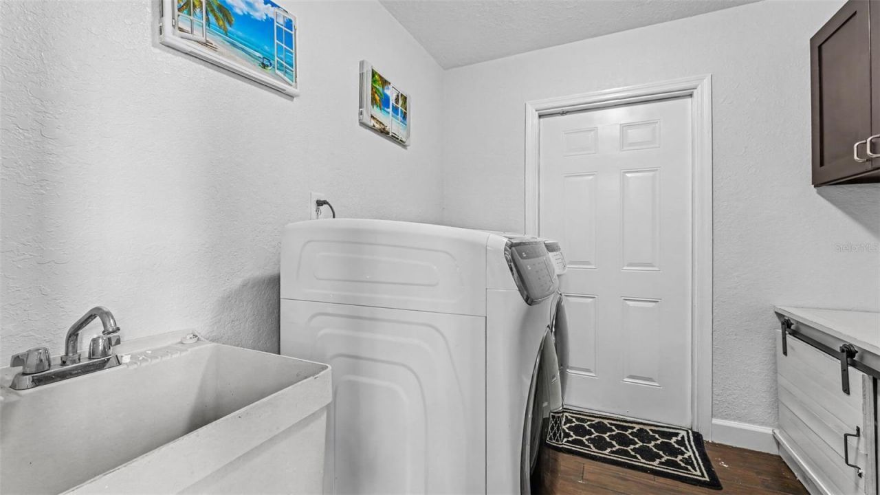 2050 Lake Ariana Boulevard , Auburndale, FL 33823 Photo