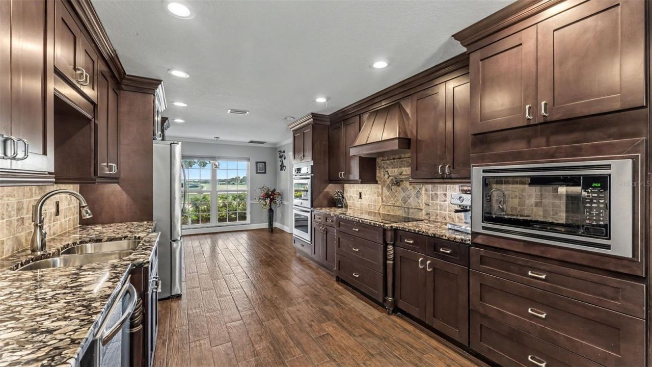2050 Lake Ariana Boulevard , Auburndale, FL 33823 Photo