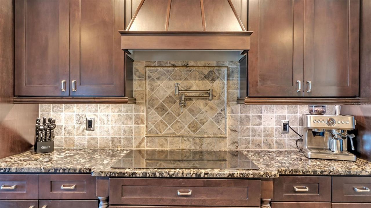 2050 Lake Ariana Boulevard , Auburndale, FL 33823 Photo