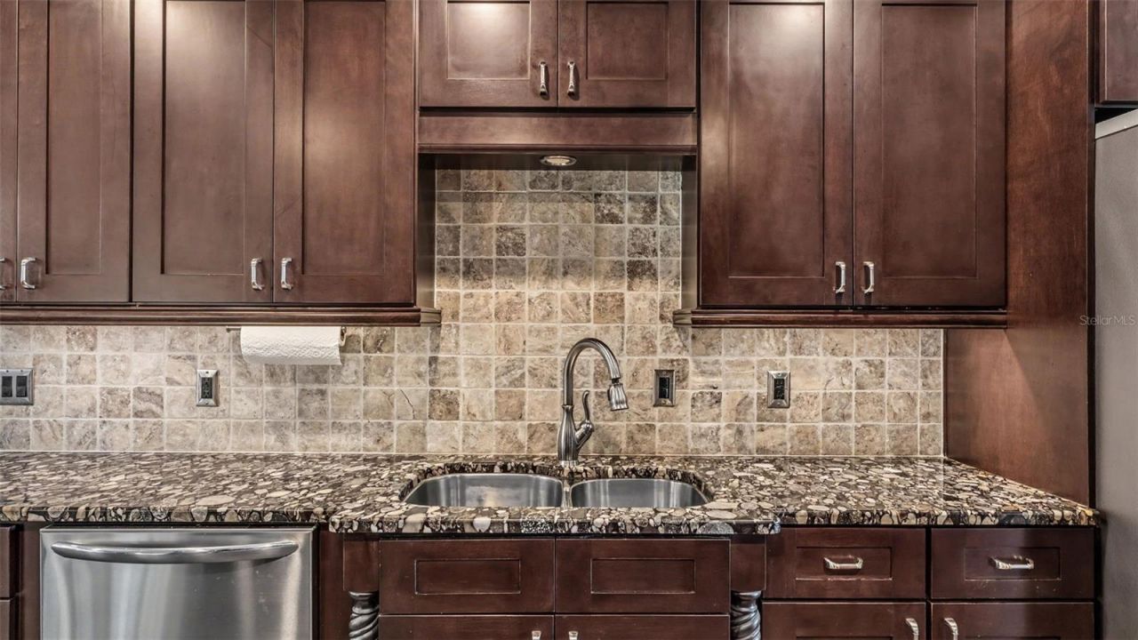 2050 Lake Ariana Boulevard , Auburndale, FL 33823 Photo