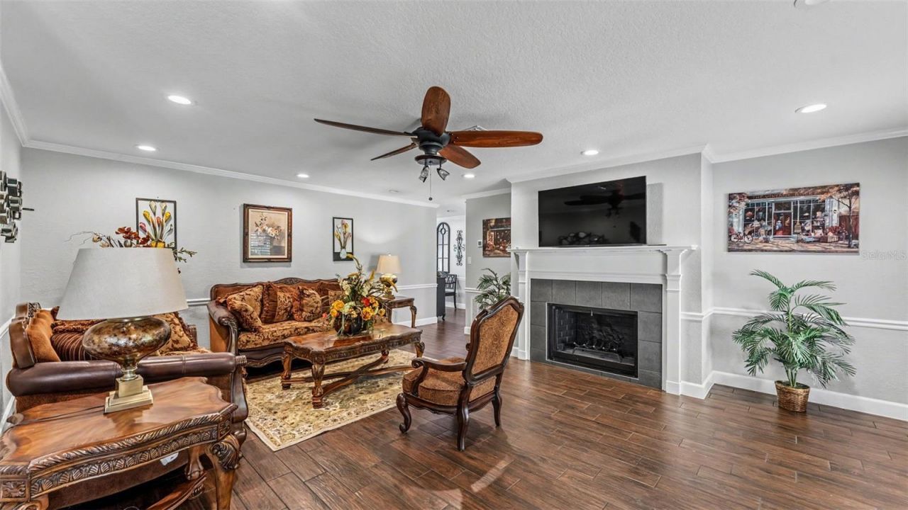 2050 Lake Ariana Boulevard , Auburndale, FL 33823 Photo