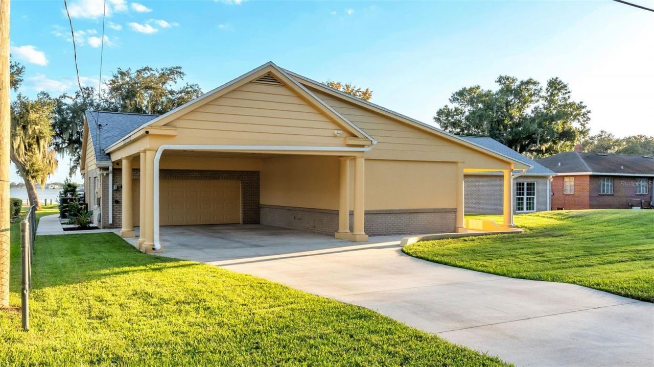 2050 Lake Ariana Boulevard , Auburndale, FL 33823 Photo