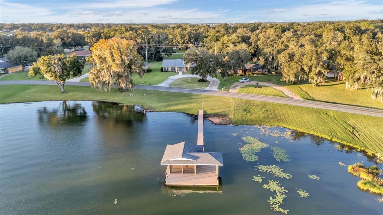2050 Lake Ariana Boulevard , Auburndale, FL 33823 Photo