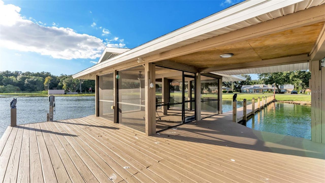 2050 Lake Ariana Boulevard , Auburndale, FL 33823 Photo