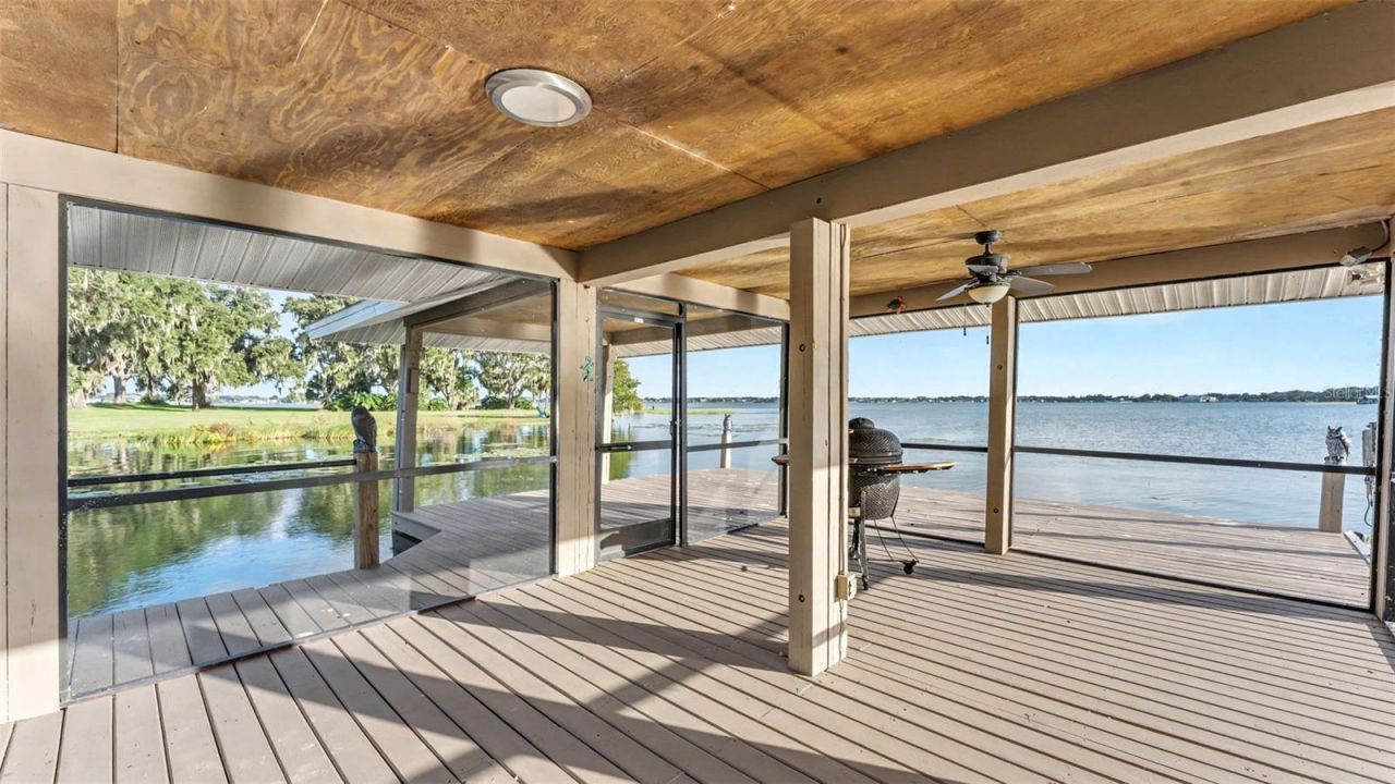 2050 Lake Ariana Boulevard , Auburndale, FL 33823 Photo
