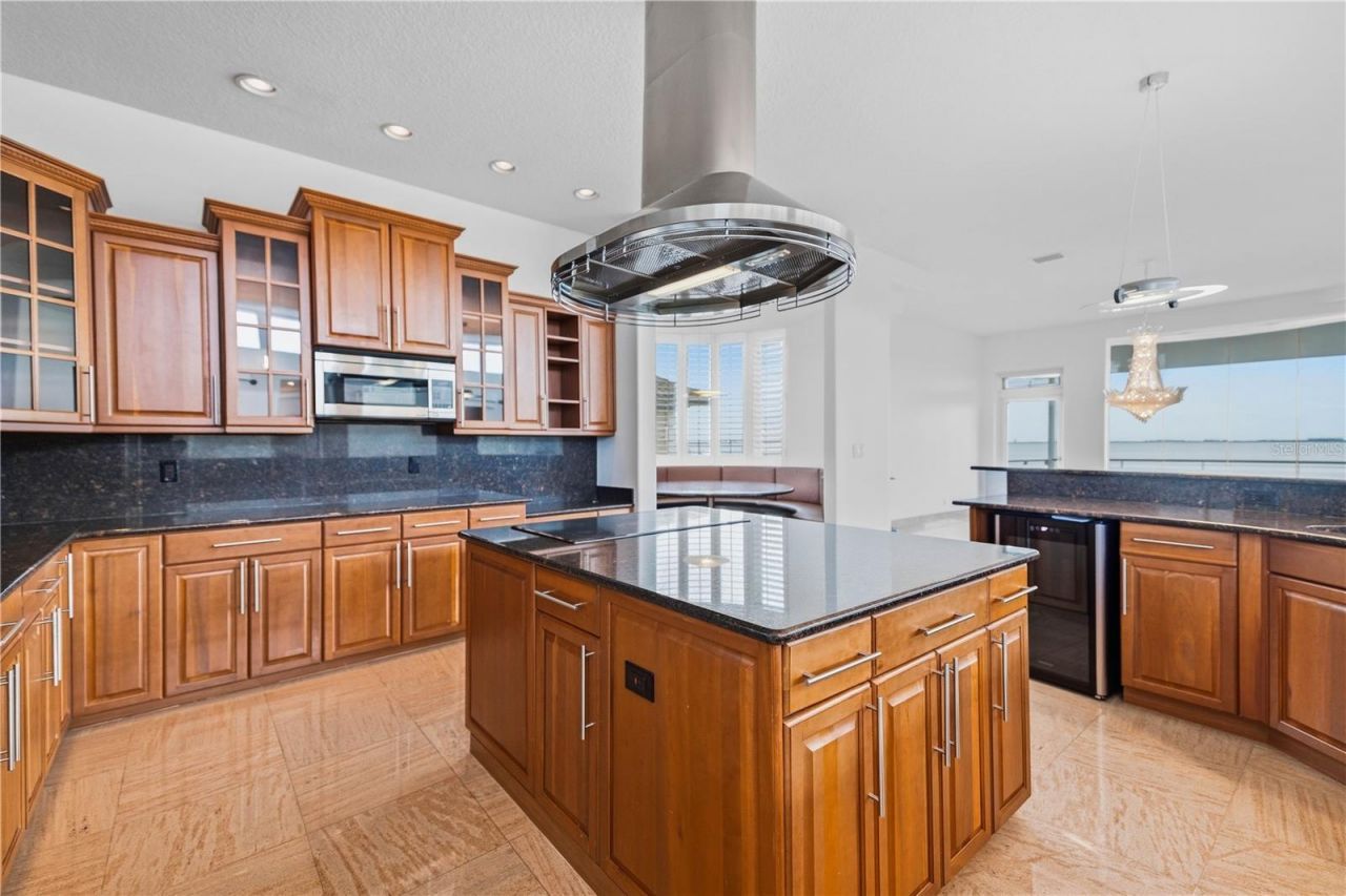 4908 64th Drive W, Bradenton, FL 34210 Photo