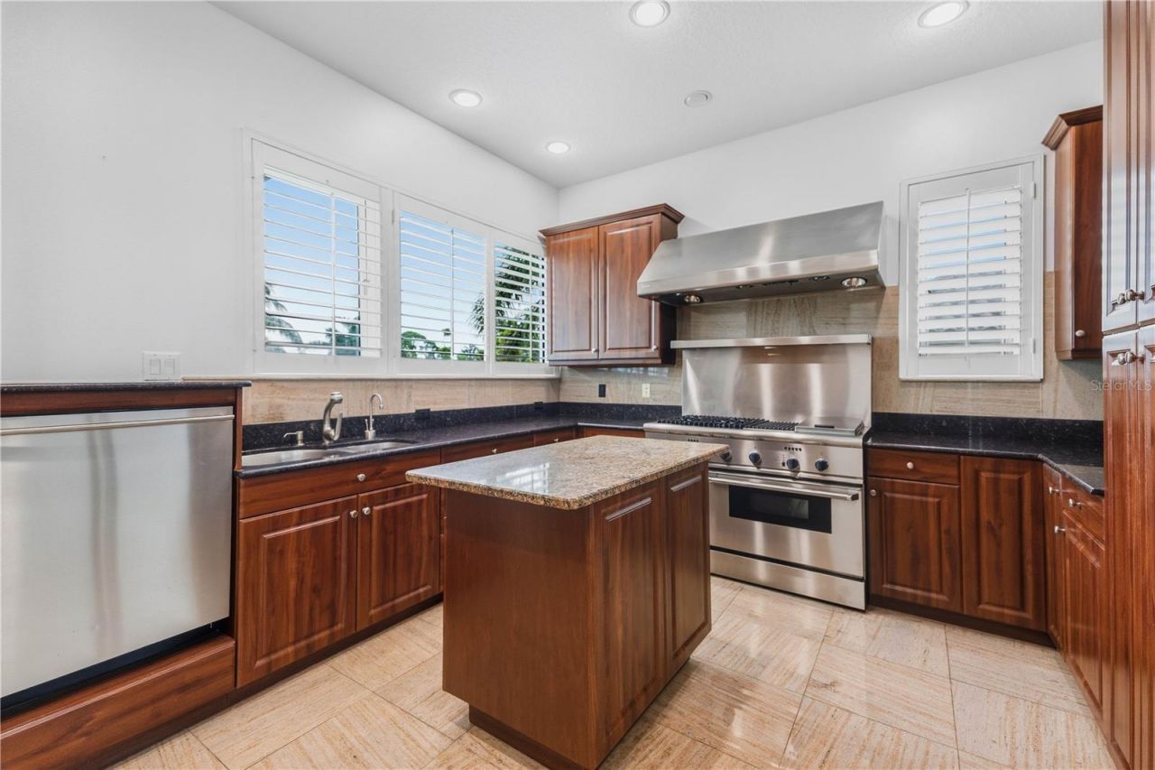 4908 64th Drive W, Bradenton, FL 34210 Photo