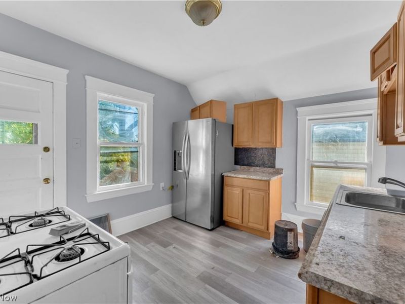 4285 W 30th Street, Cleveland, OH 44109 Photo 18
