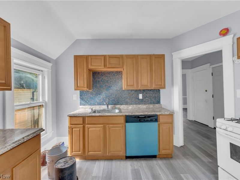4285 W 30th Street, Cleveland, OH 44109 Photo 19