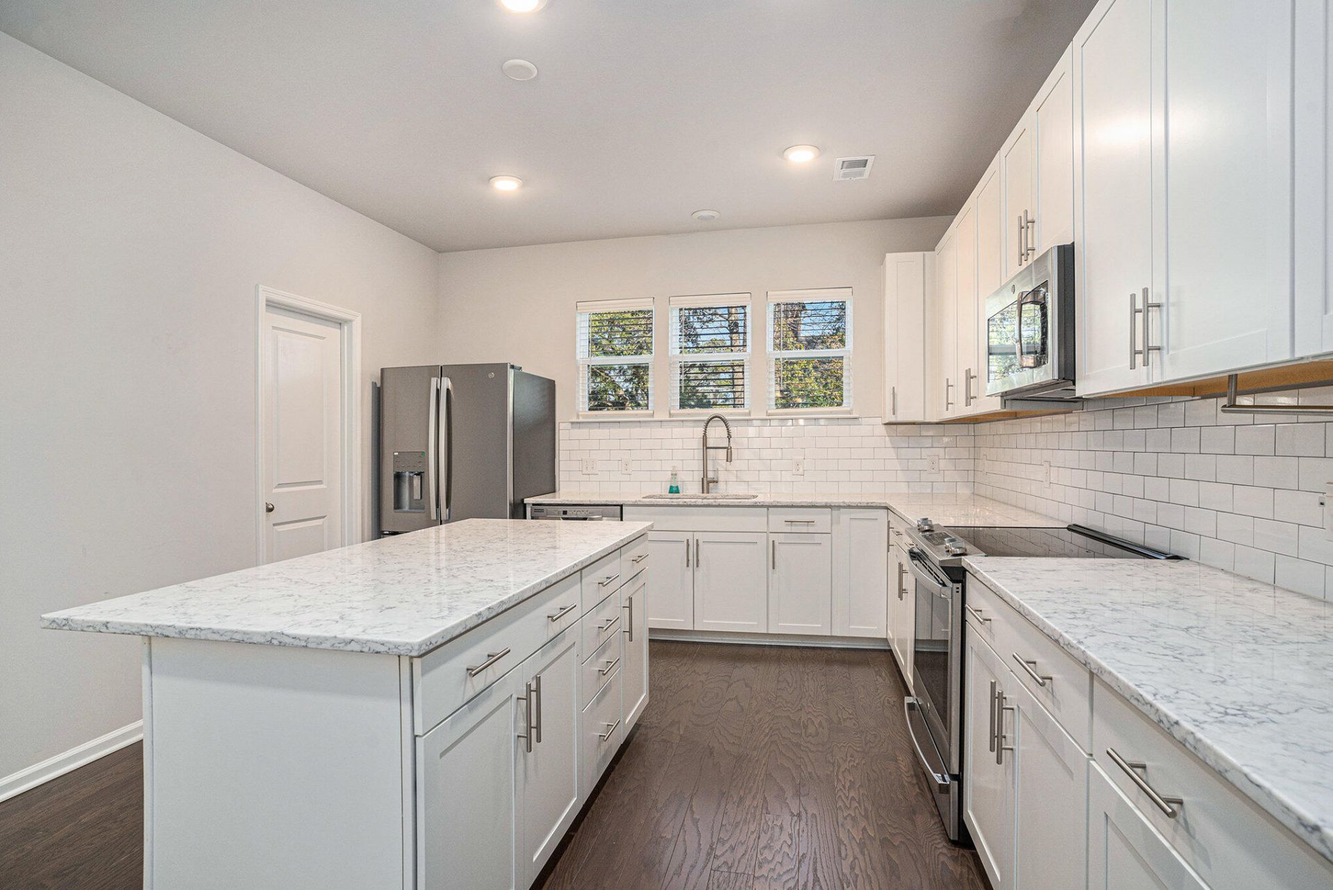 4575 Summey Street Photo 5