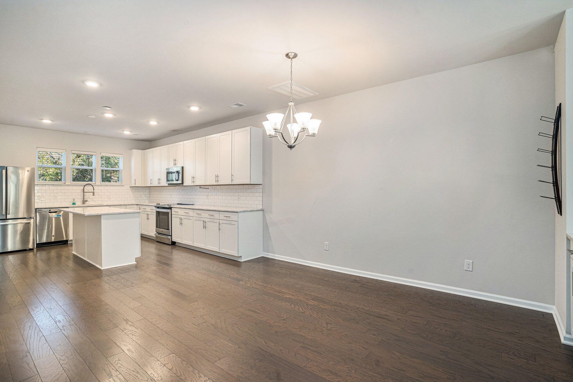 4575 Summey Street Photo 9