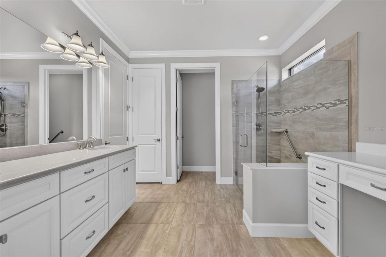 16927 Winthrop Place , Lakewood Ranch, FL 34202 Photo
