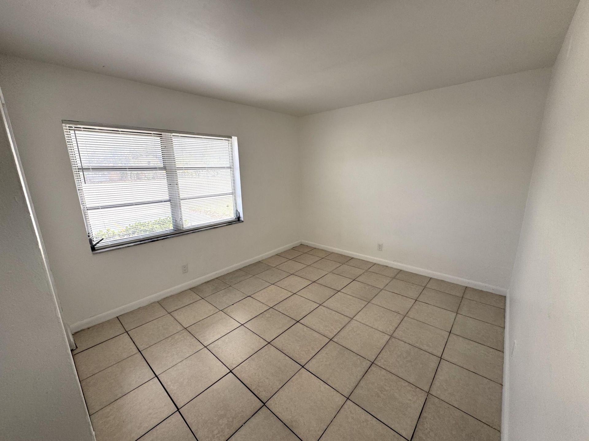 4001 NW 31st Avenue, Unit 1, Lauderdale Lakes, FL 33309 Photo