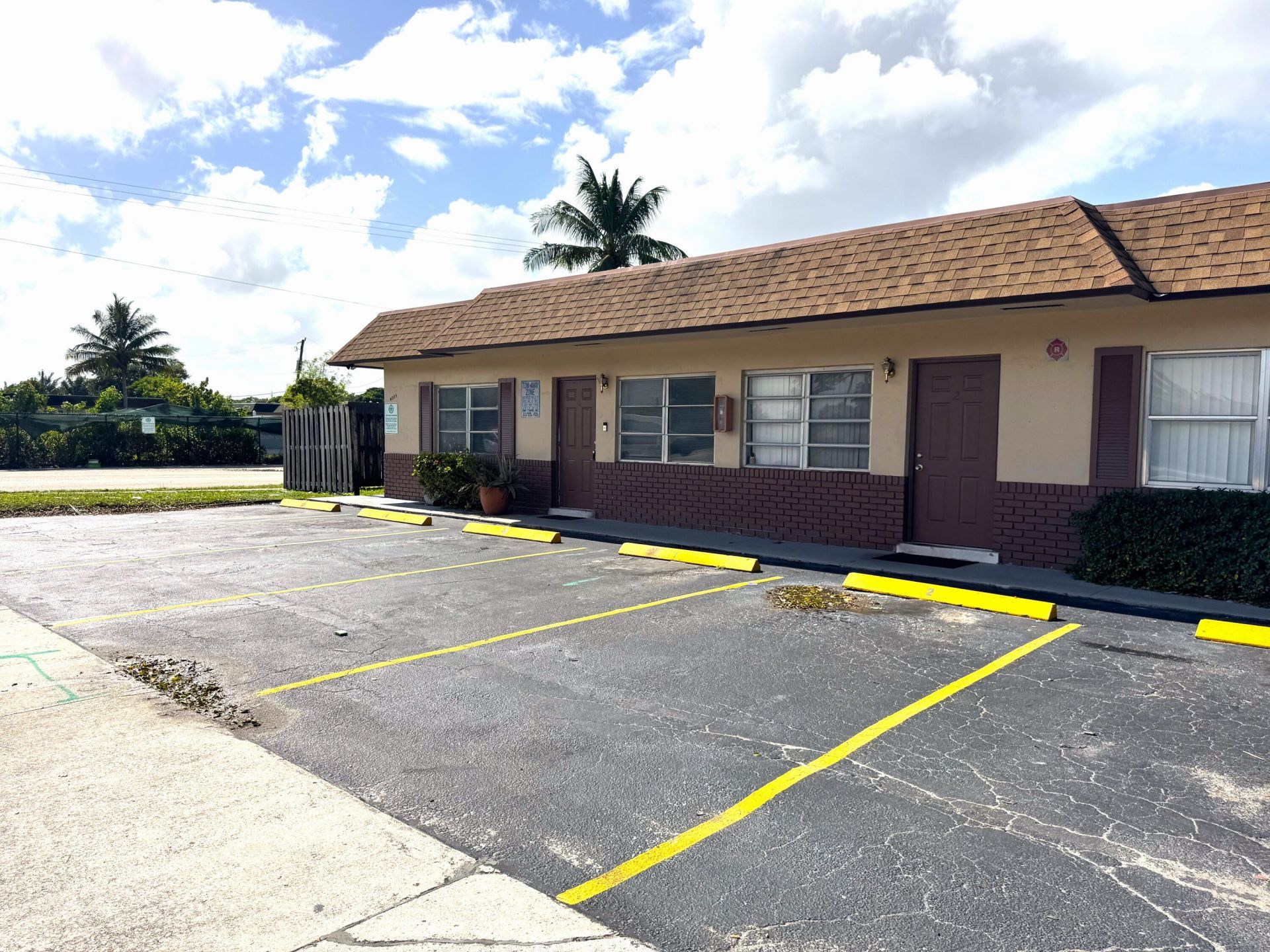 4001 NW 31st Avenue, Unit 1, Lauderdale Lakes, FL 33309 Photo