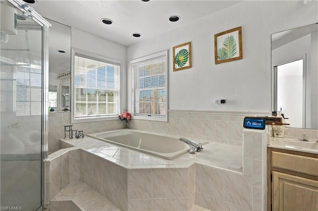 6550 Willow Lake Cir , Fort Myers, FL 33966 Photo